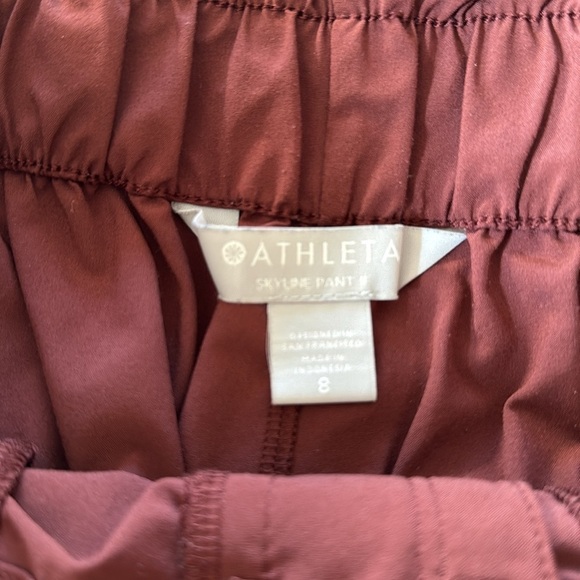 Athleta Skyline II Pant – Burgundy Size 8 | Stretch Performance Fabric - Picture 3 of 9